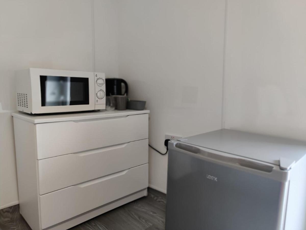 Double Ensuite Rooms スウォンジー エクステリア 写真