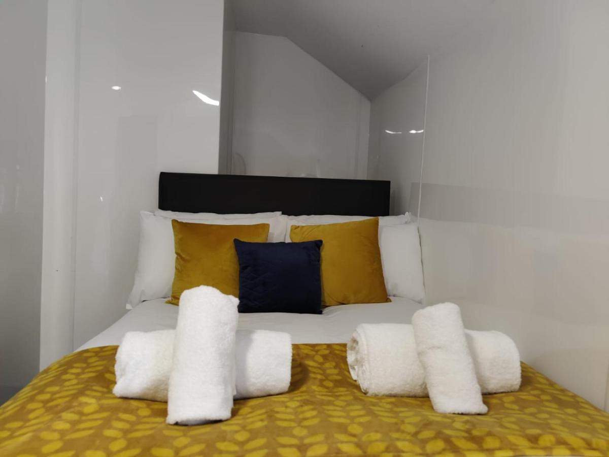 Double Ensuite Rooms スウォンジー エクステリア 写真