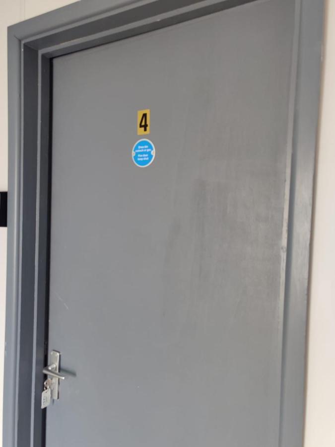 Double Ensuite Rooms スウォンジー エクステリア 写真