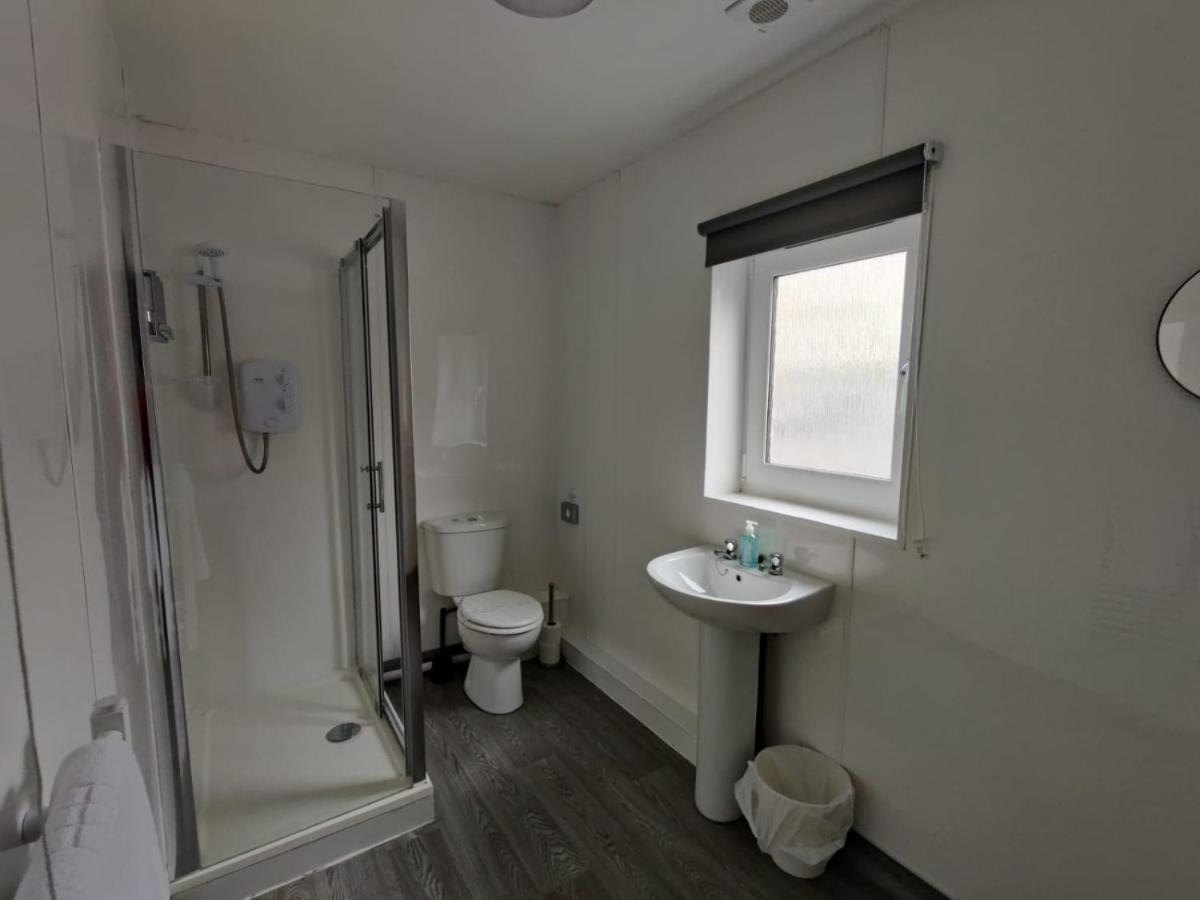 Double Ensuite Rooms スウォンジー エクステリア 写真