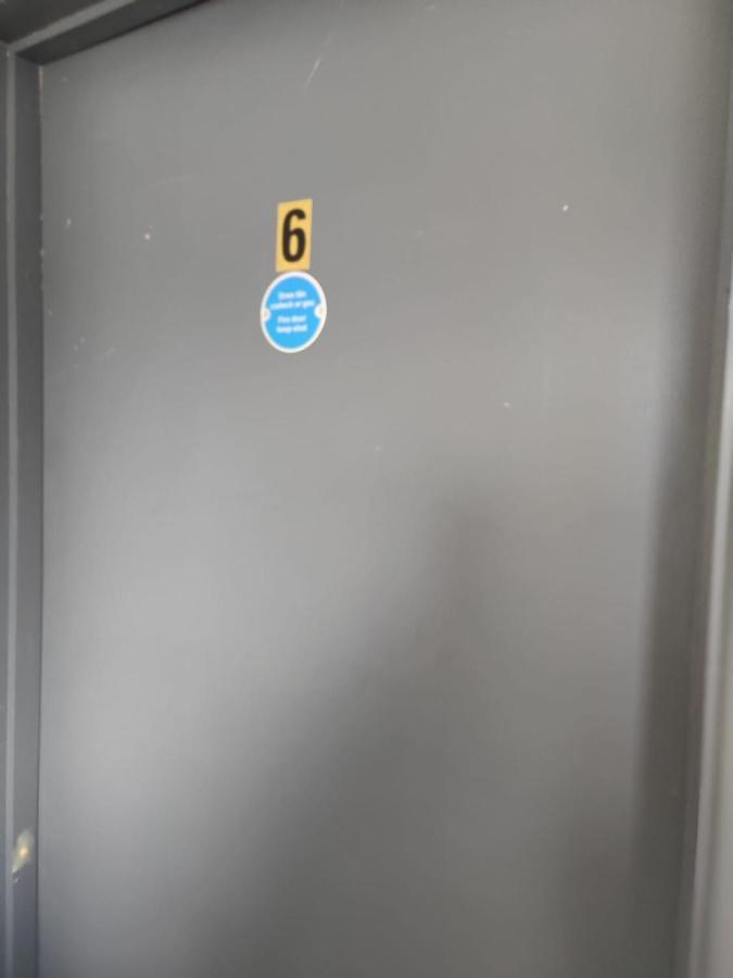 Double Ensuite Rooms スウォンジー エクステリア 写真